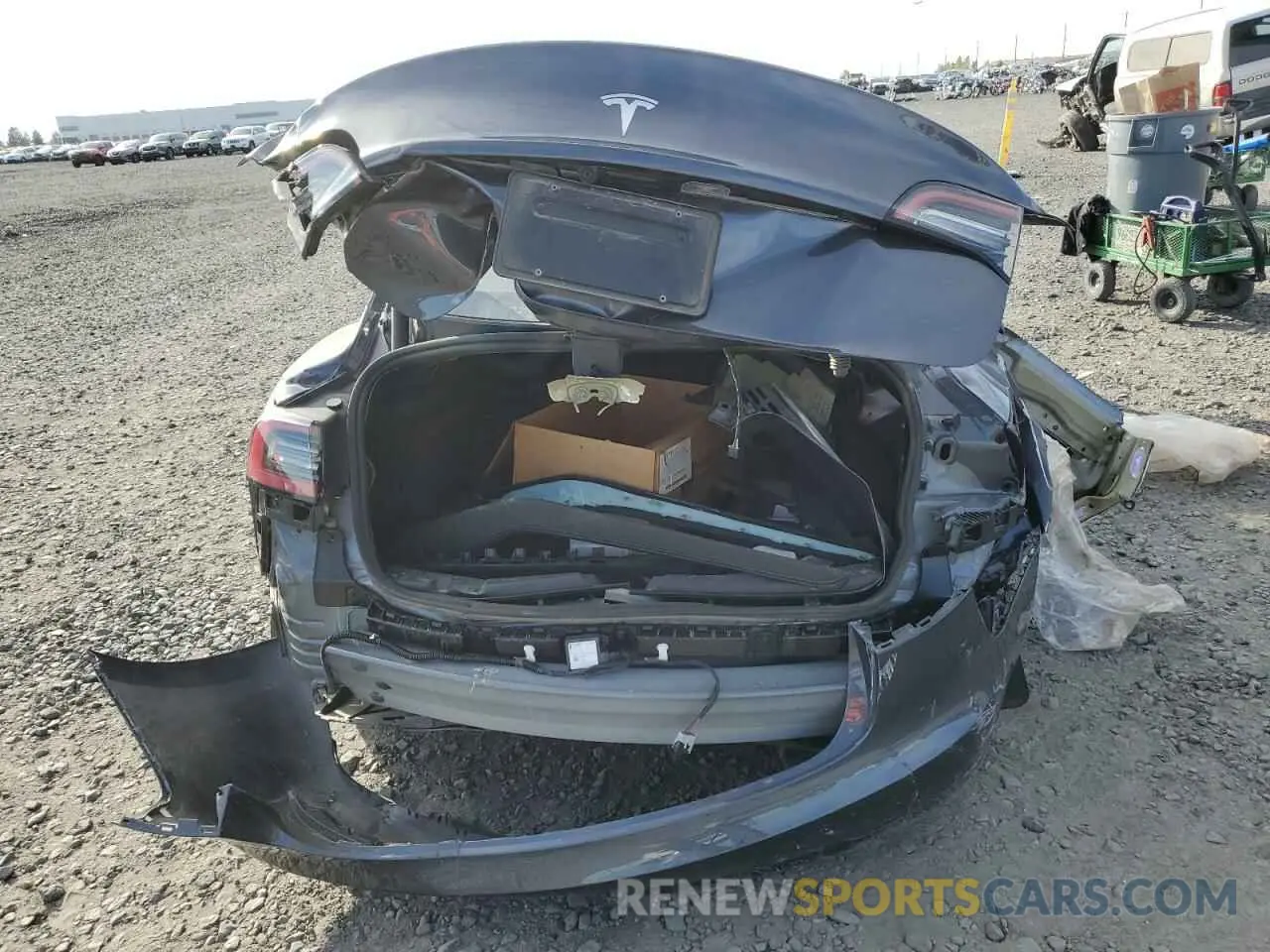 6 Photograph of a damaged car 5YJ3E1EA8PF704612 TESLA MODEL 3 2023