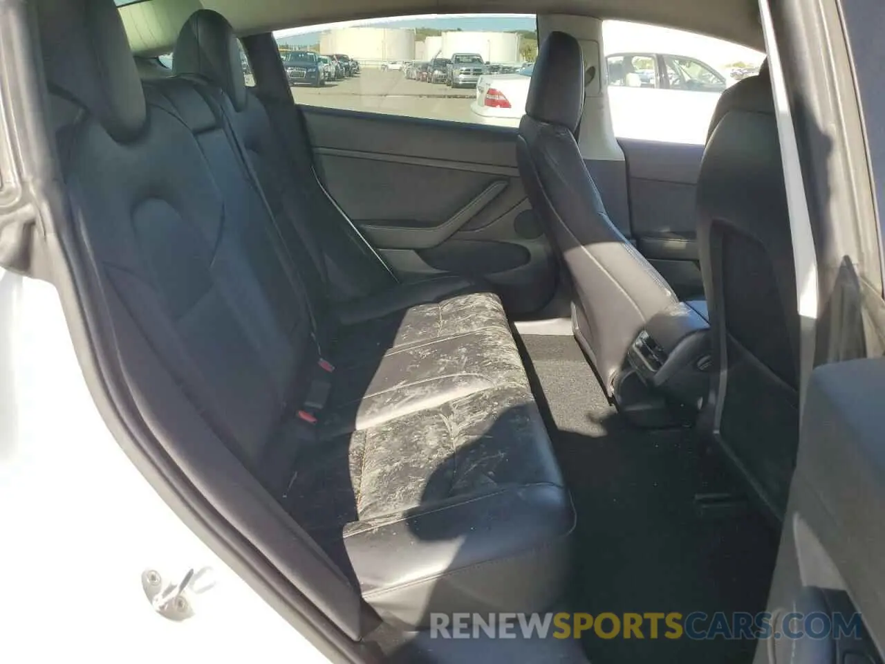 10 Photograph of a damaged car 5YJ3E1EA8PF715450 TESLA MODEL 3 2023
