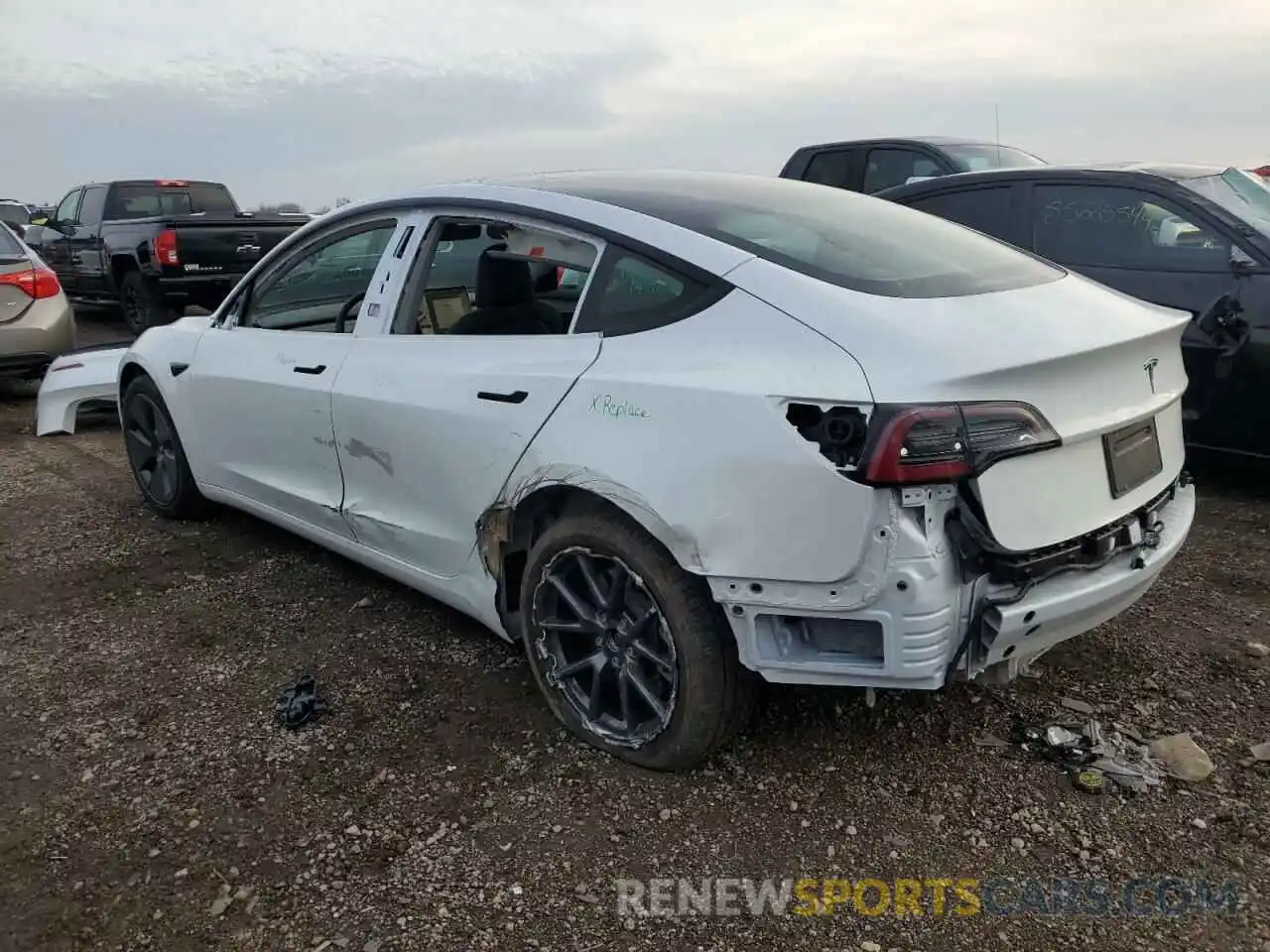 2 Photograph of a damaged car 5YJ3E1EA9PF402598 TESLA MODEL 3 2023