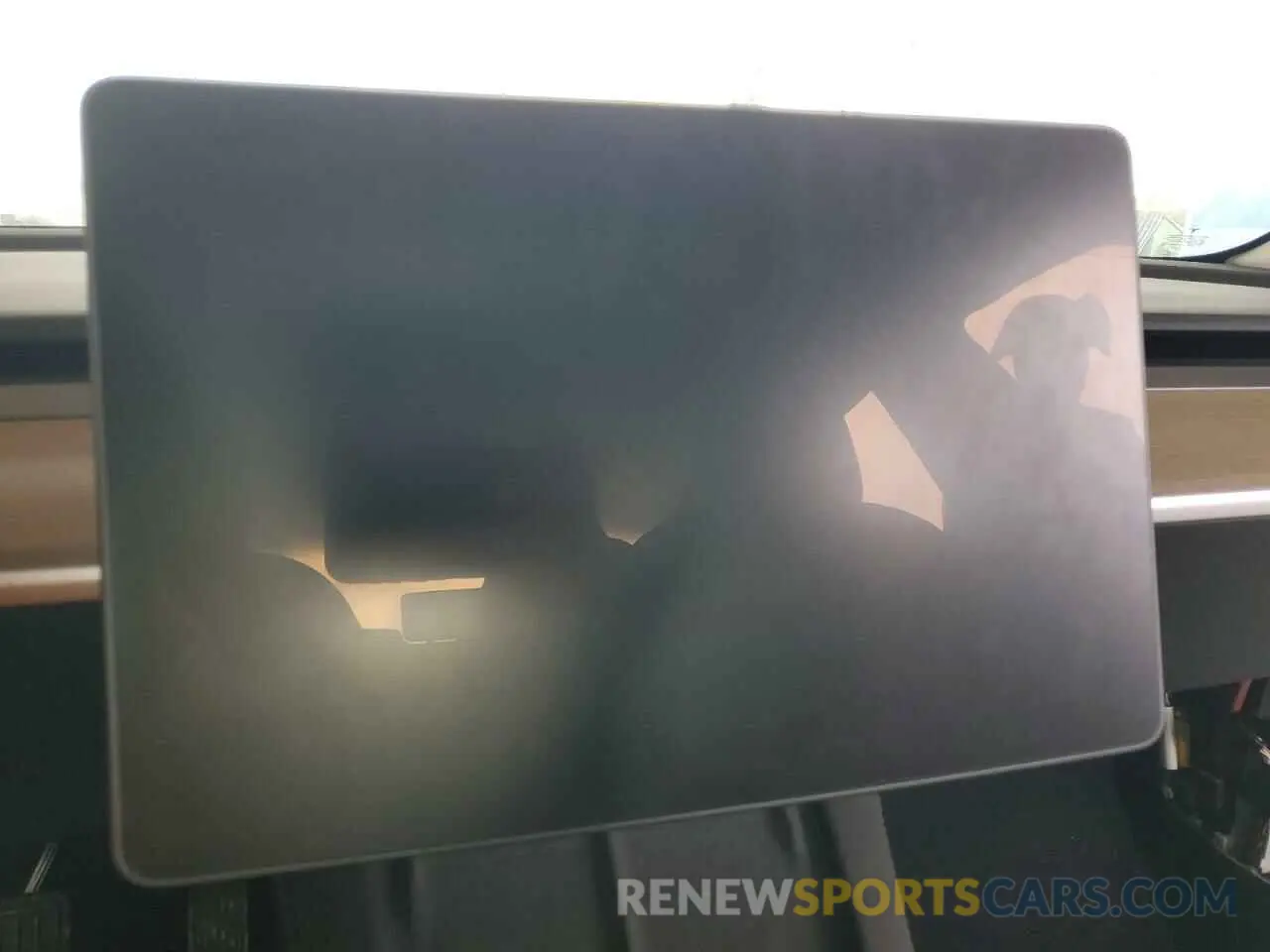 9 Photograph of a damaged car 5YJ3E1EA9PF403671 TESLA MODEL 3 2023