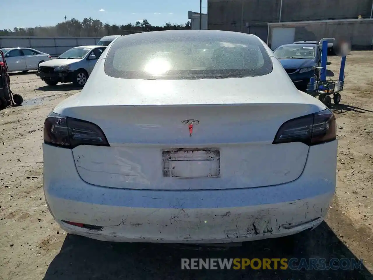 6 Photograph of a damaged car 5YJ3E1EA9PF425427 TESLA MODEL 3 2023