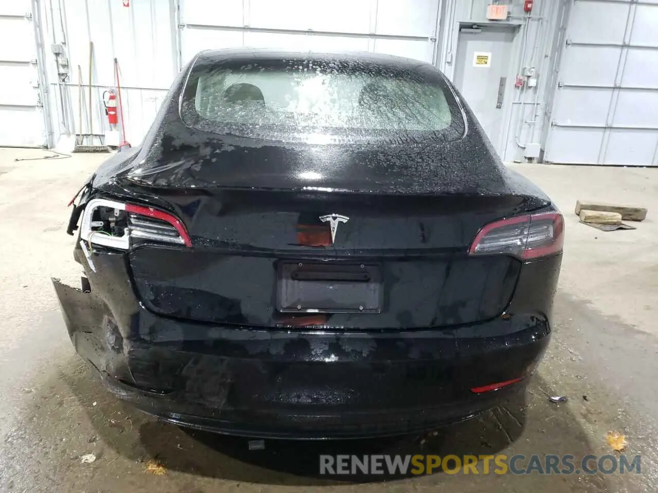 6 Photograph of a damaged car 5YJ3E1EA9PF439327 TESLA MODEL 3 2023