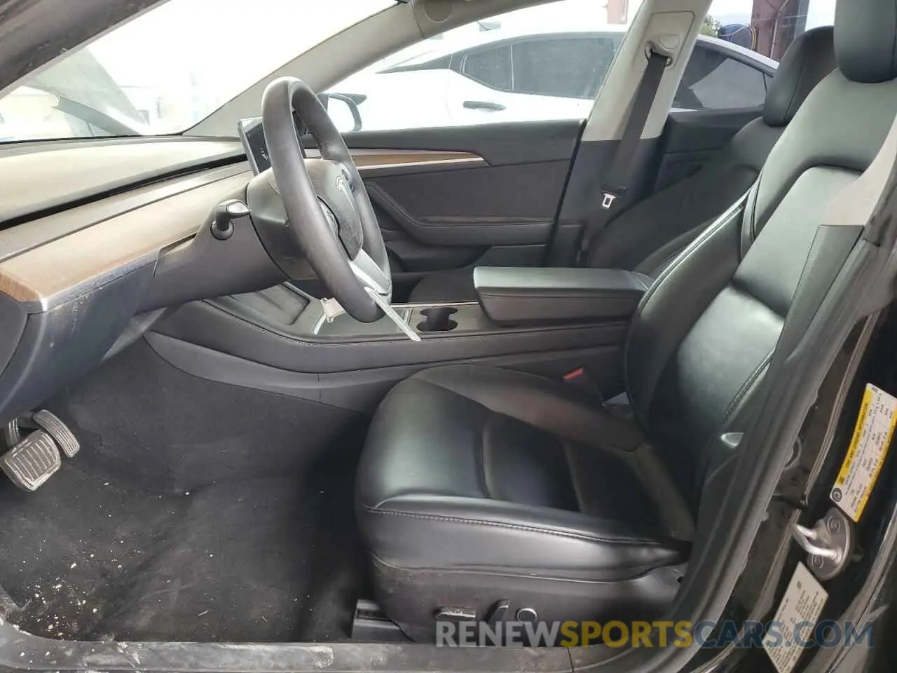 7 Photograph of a damaged car 5YJ3E1EA9PF439392 TESLA MODEL 3 2023