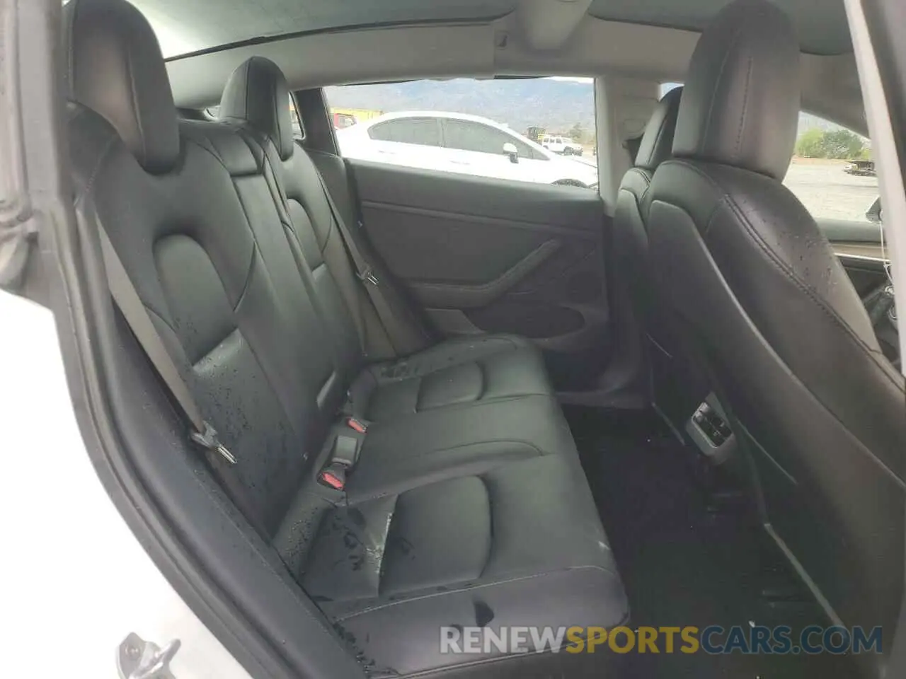 11 Photograph of a damaged car 5YJ3E1EA9PF450392 TESLA MODEL 3 2023