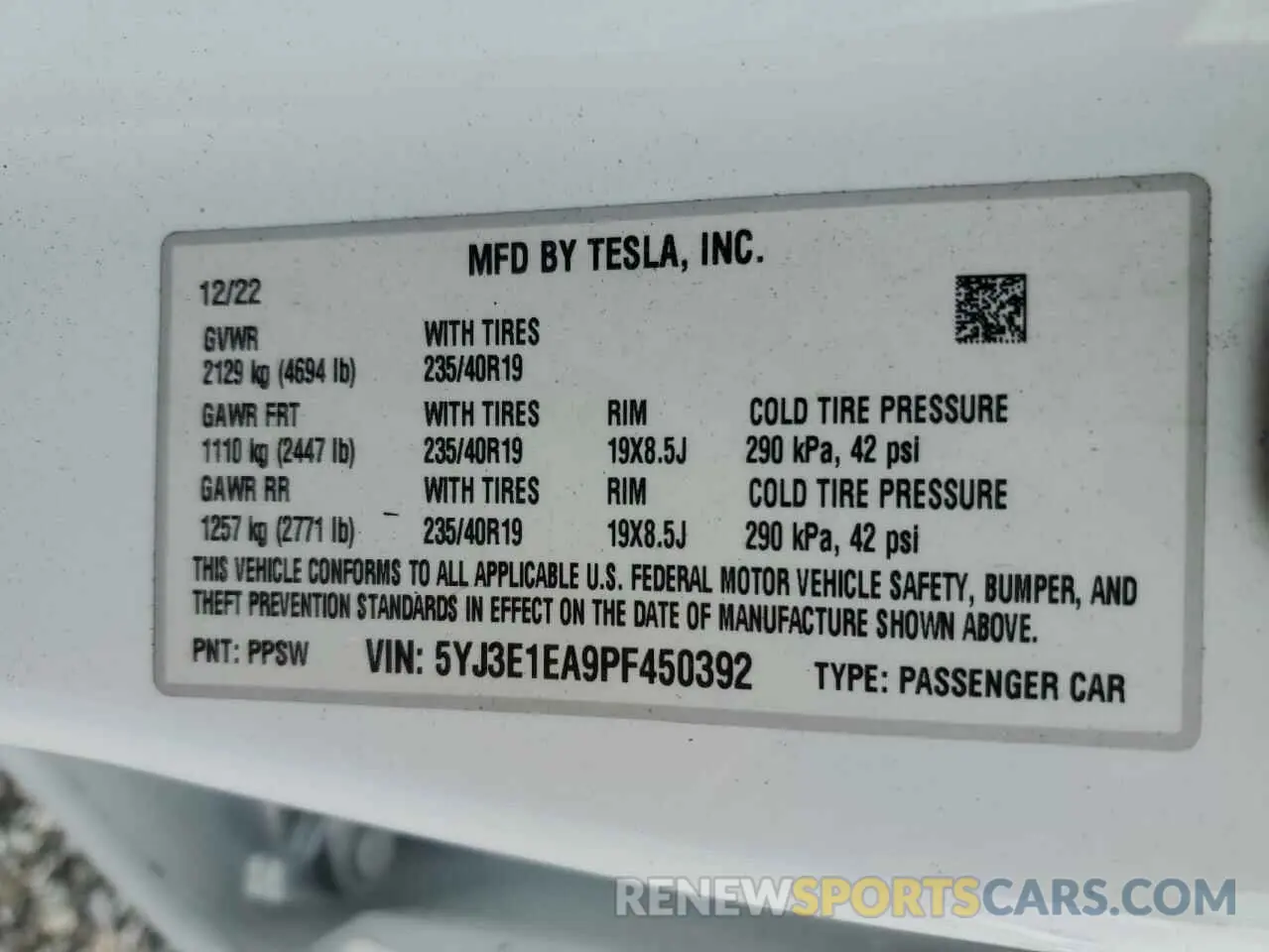 14 Photograph of a damaged car 5YJ3E1EA9PF450392 TESLA MODEL 3 2023