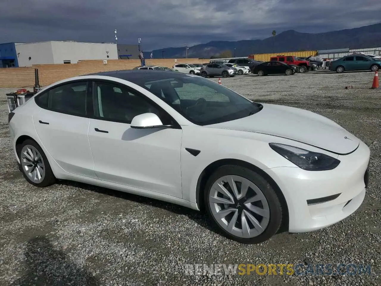 4 Photograph of a damaged car 5YJ3E1EA9PF450392 TESLA MODEL 3 2023