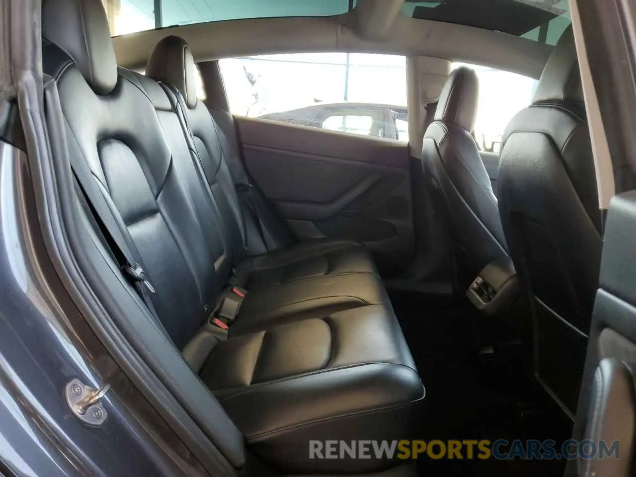 10 Photograph of a damaged car 5YJ3E1EA9PF451039 TESLA MODEL 3 2023