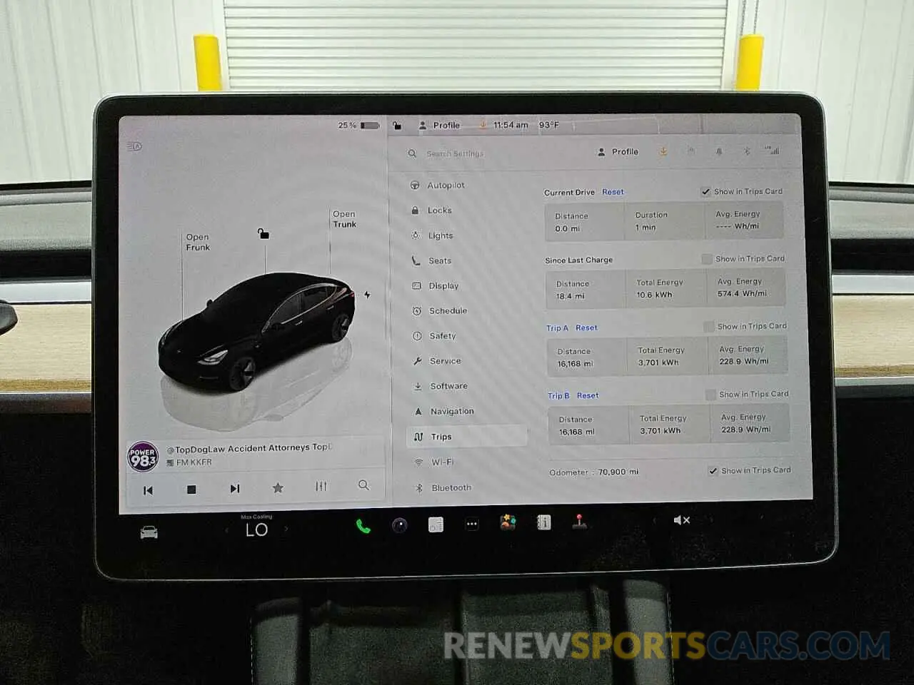 9 Photograph of a damaged car 5YJ3E1EA9PF453387 TESLA MODEL 3 2023