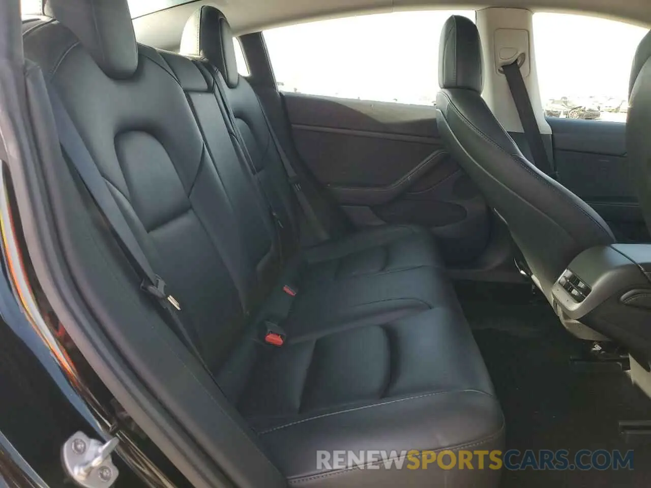 10 Photograph of a damaged car 5YJ3E1EA9PF453406 TESLA MODEL 3 2023