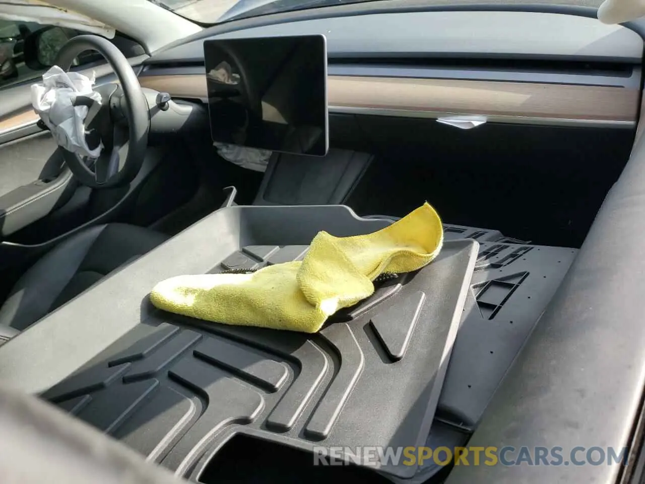 8 Photograph of a damaged car 5YJ3E1EA9PF457164 TESLA MODEL 3 2023