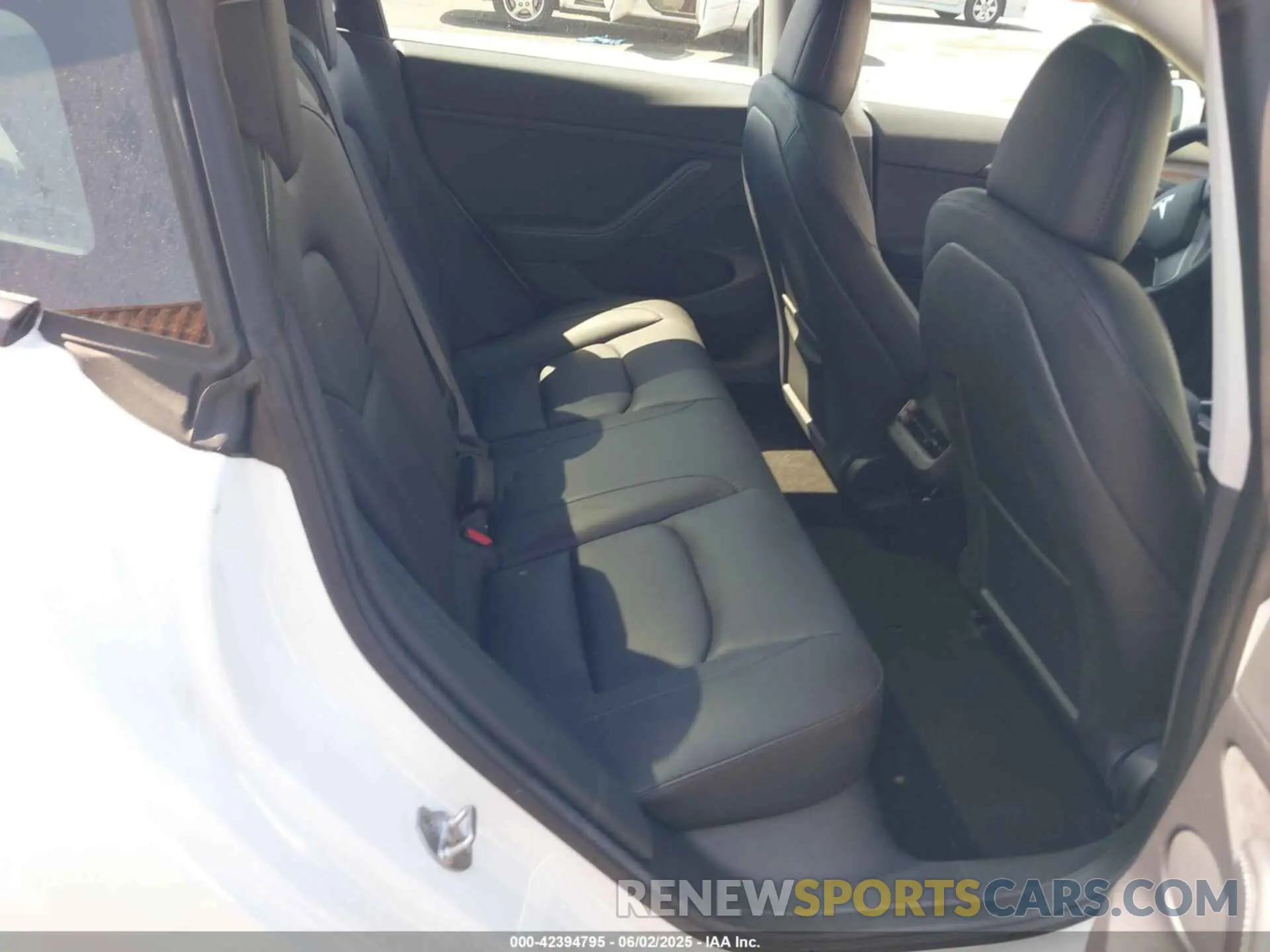 8 Photograph of a damaged car 5YJ3E1EA9PF459142 TESLA MODEL 3 2023
