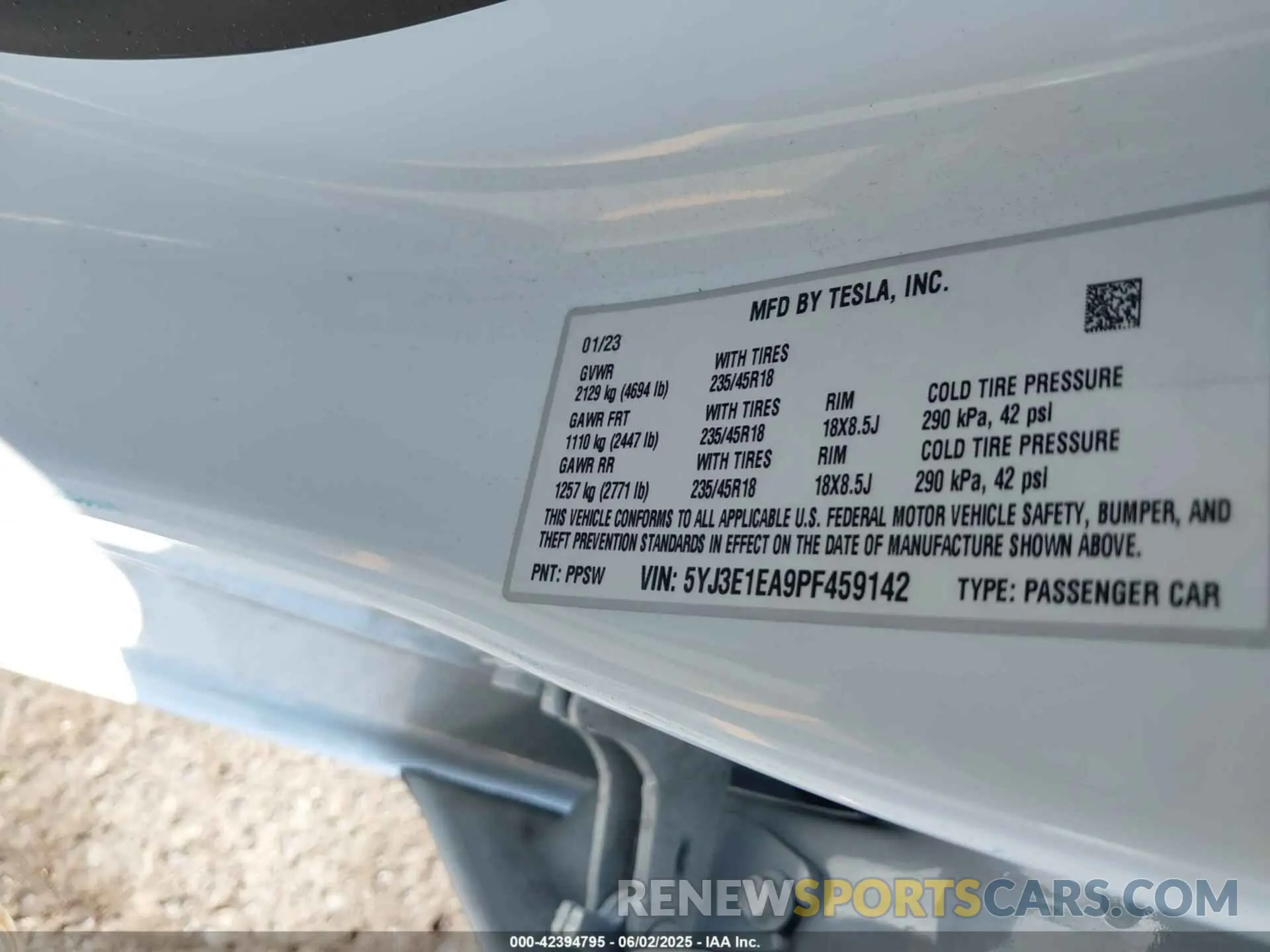 9 Photograph of a damaged car 5YJ3E1EA9PF459142 TESLA MODEL 3 2023