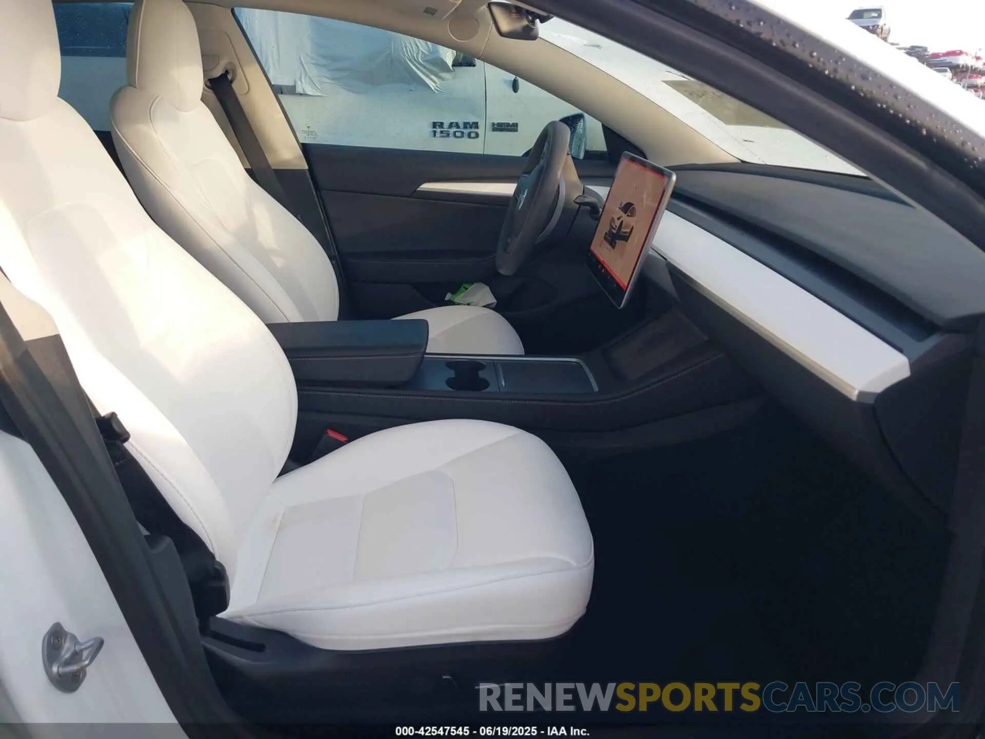 5 Photograph of a damaged car 5YJ3E1EA9PF479343 TESLA MODEL 3 2023