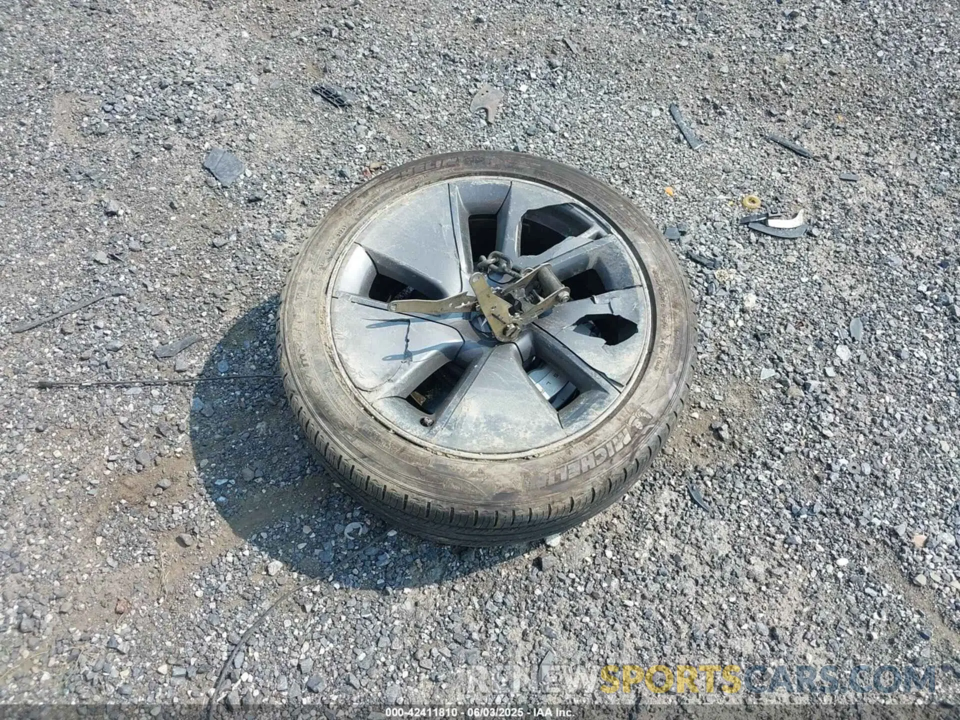 11 Photograph of a damaged car 5YJ3E1EA9PF510994 TESLA MODEL 3 2023