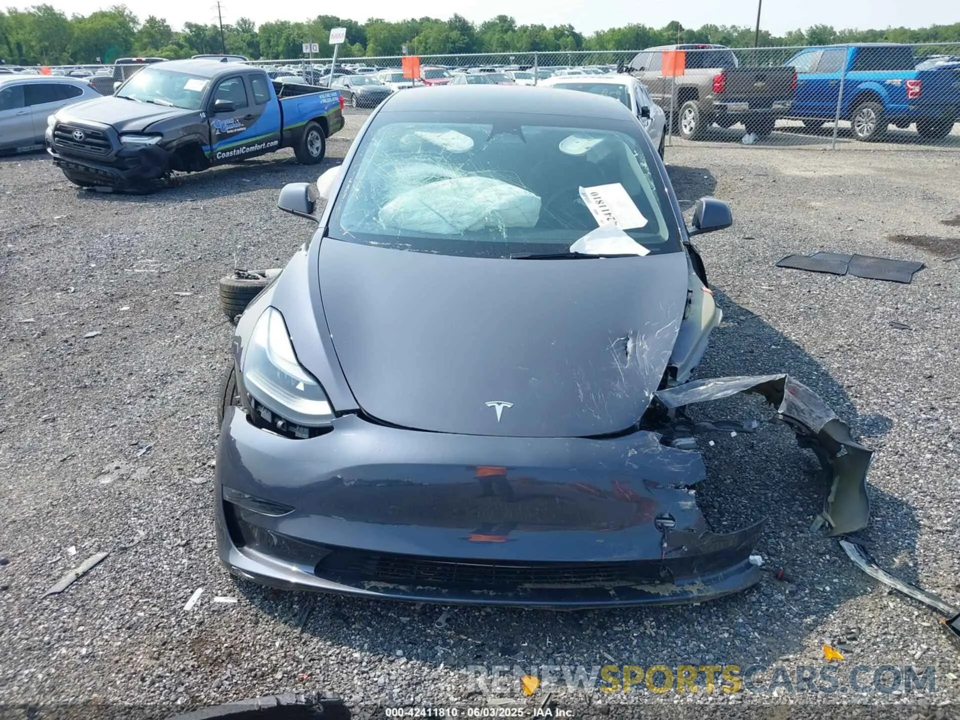 12 Photograph of a damaged car 5YJ3E1EA9PF510994 TESLA MODEL 3 2023