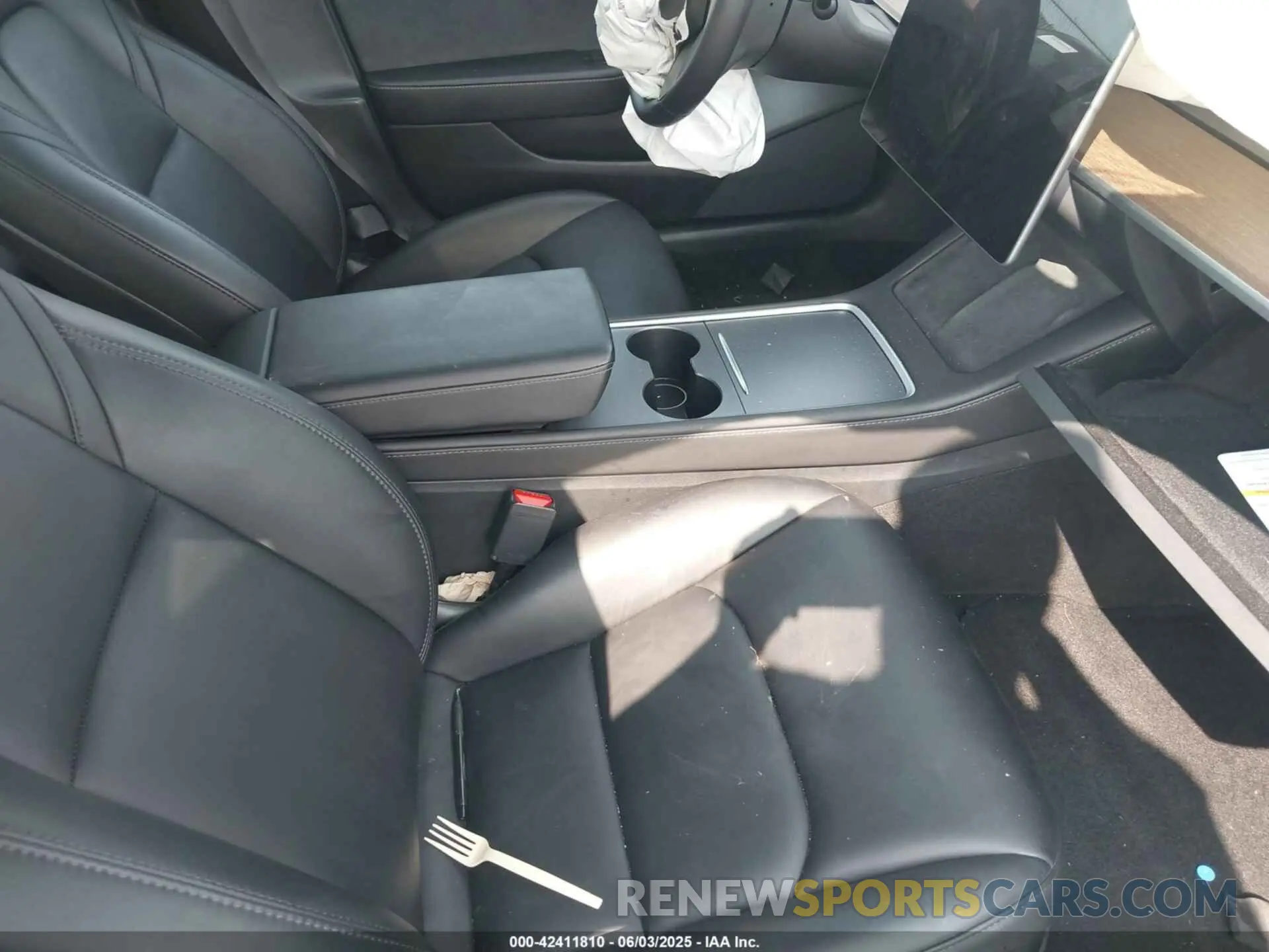 5 Photograph of a damaged car 5YJ3E1EA9PF510994 TESLA MODEL 3 2023