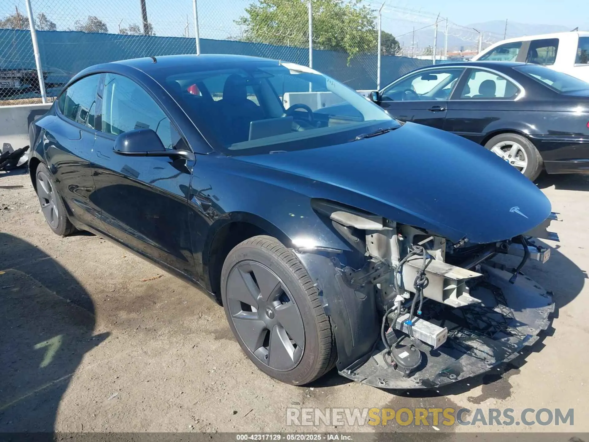 1 Photograph of a damaged car 5YJ3E1EA9PF541582 TESLA MODEL 3 2023