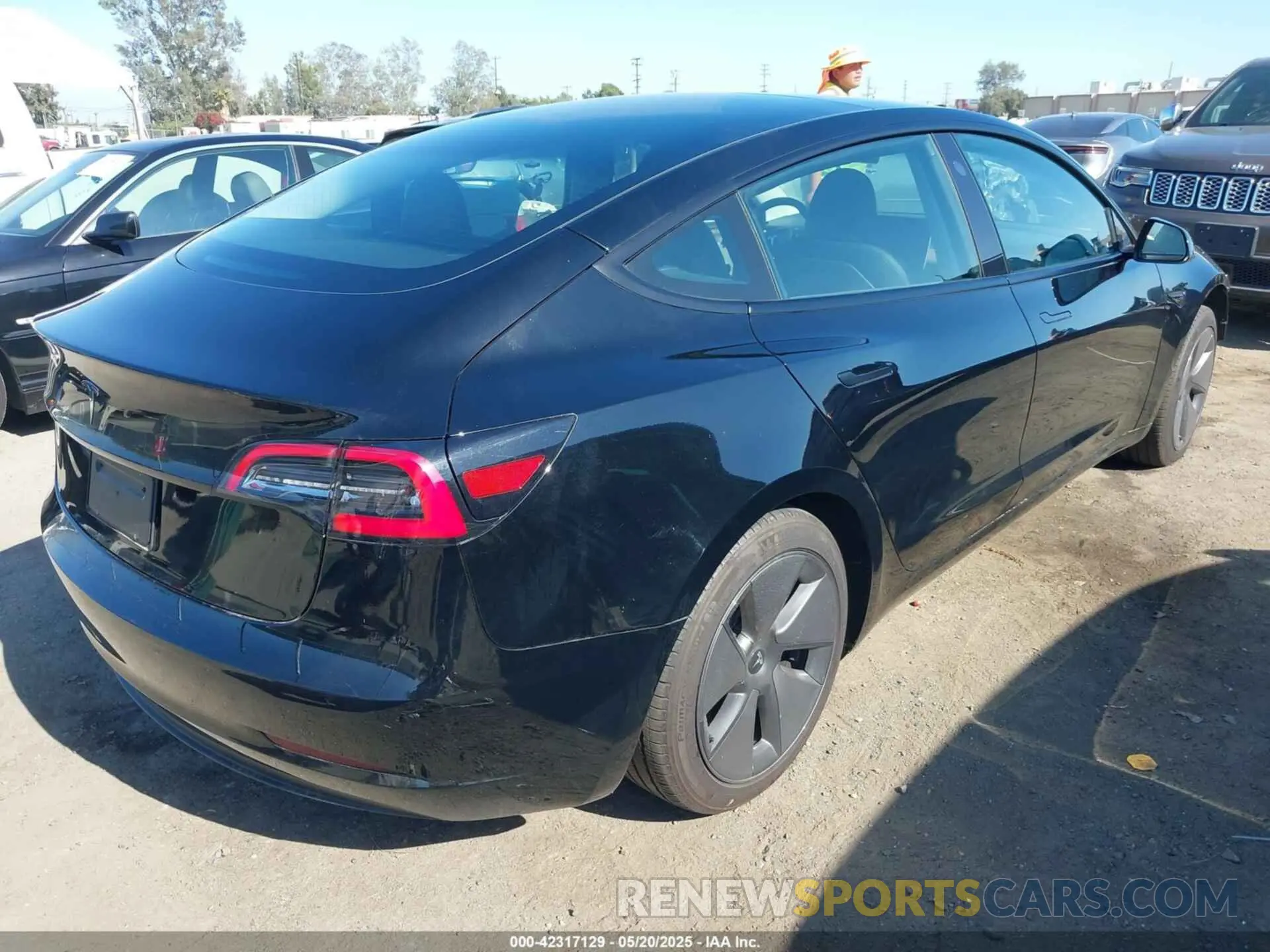 4 Photograph of a damaged car 5YJ3E1EA9PF541582 TESLA MODEL 3 2023