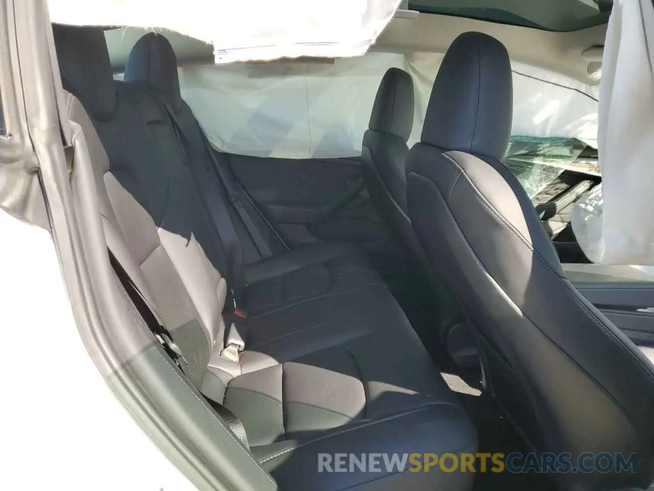 10 Photograph of a damaged car 5YJ3E1EA9PF547446 TESLA MODEL 3 2023