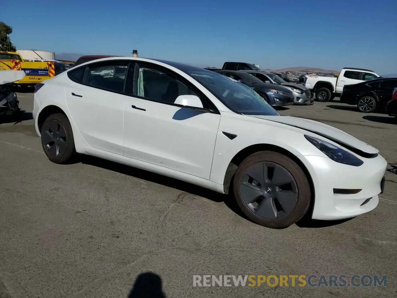 4 Photograph of a damaged car 5YJ3E1EA9PF547446 TESLA MODEL 3 2023