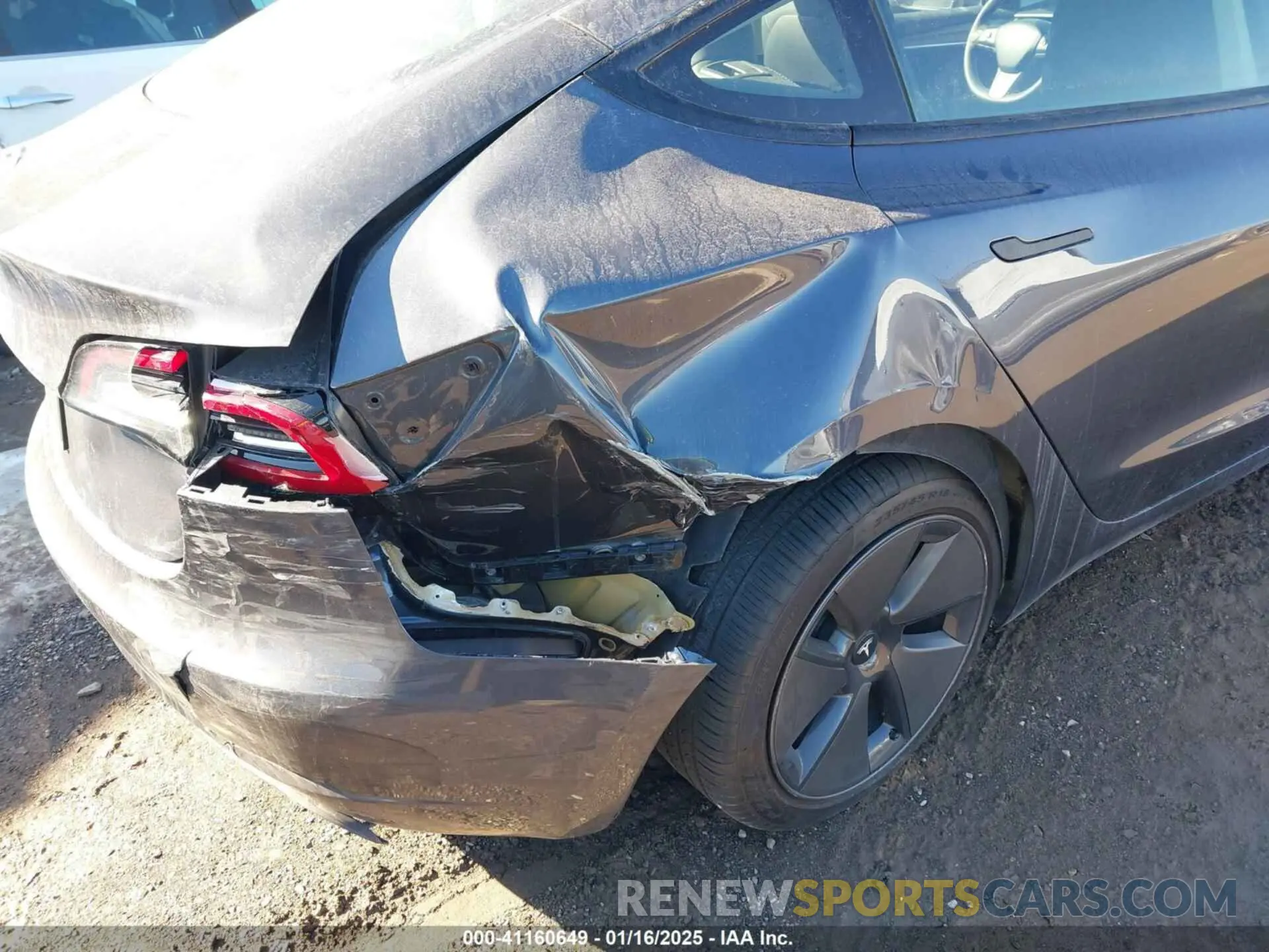 6 Photograph of a damaged car 5YJ3E1EA9PF548502 TESLA MODEL 3 2023