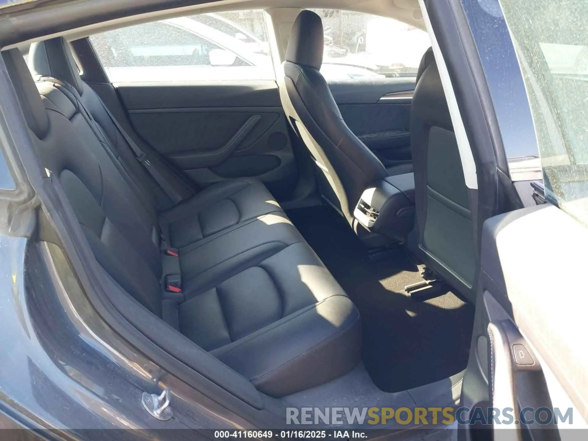 8 Photograph of a damaged car 5YJ3E1EA9PF548502 TESLA MODEL 3 2023