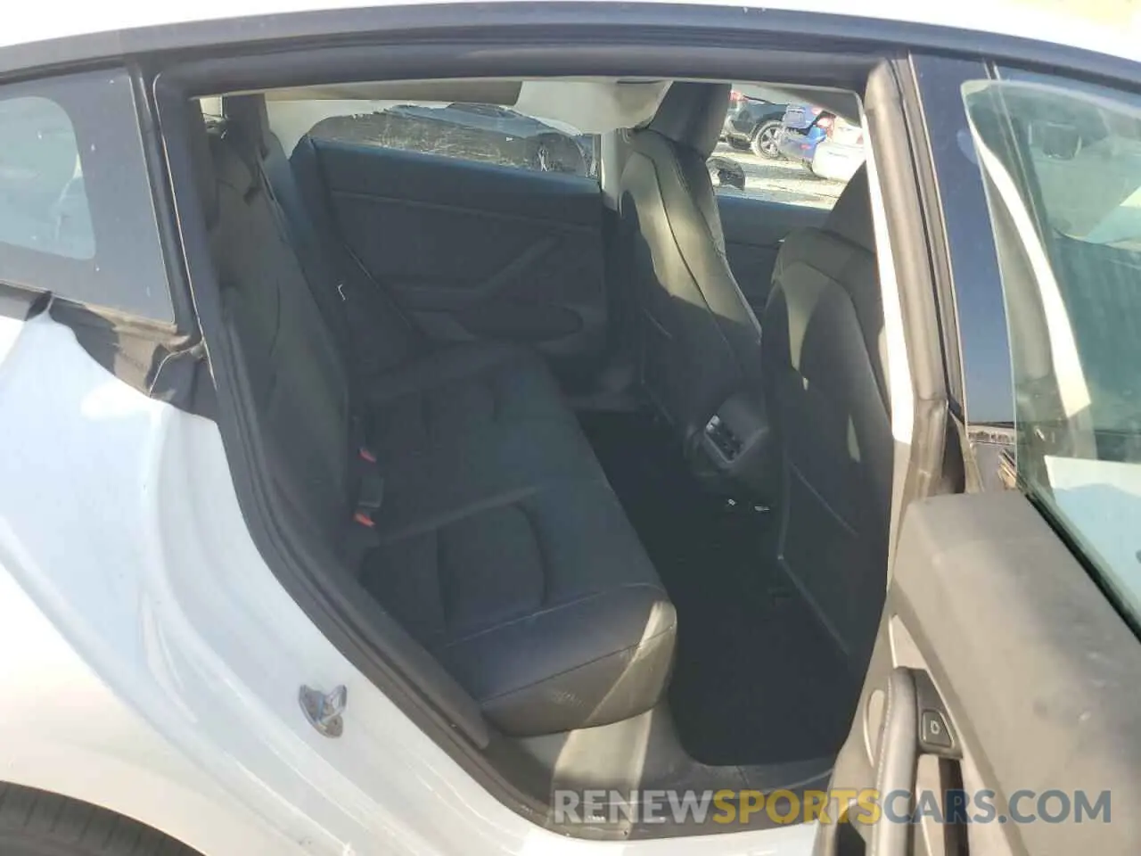 10 Photograph of a damaged car 5YJ3E1EA9PF550234 TESLA MODEL 3 2023
