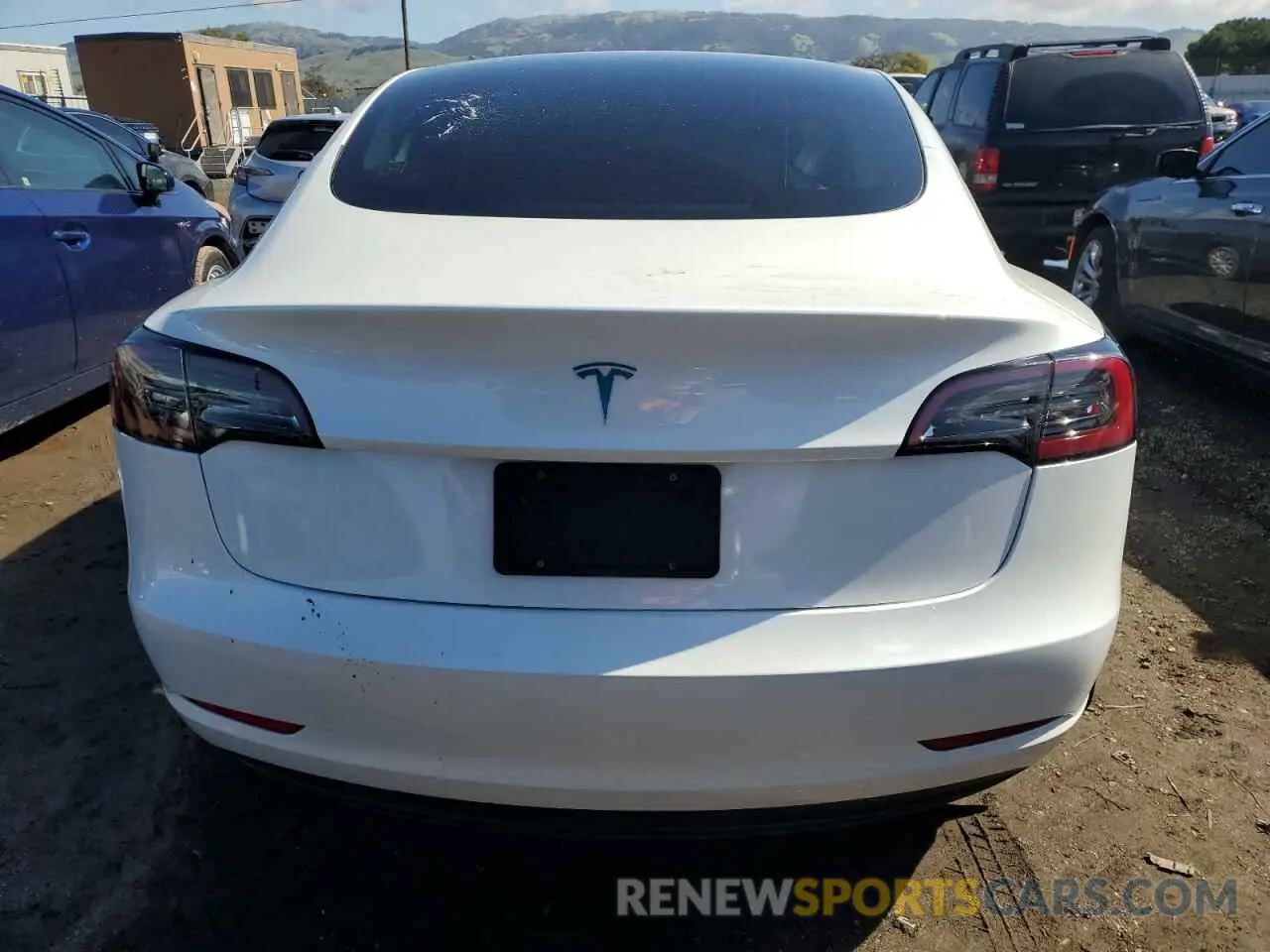 6 Photograph of a damaged car 5YJ3E1EA9PF558527 TESLA MODEL 3 2023