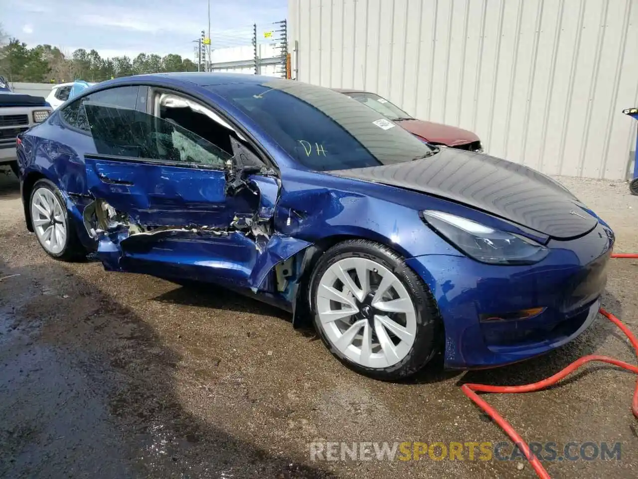 4 Photograph of a damaged car 5YJ3E1EA9PF560004 TESLA MODEL 3 2023