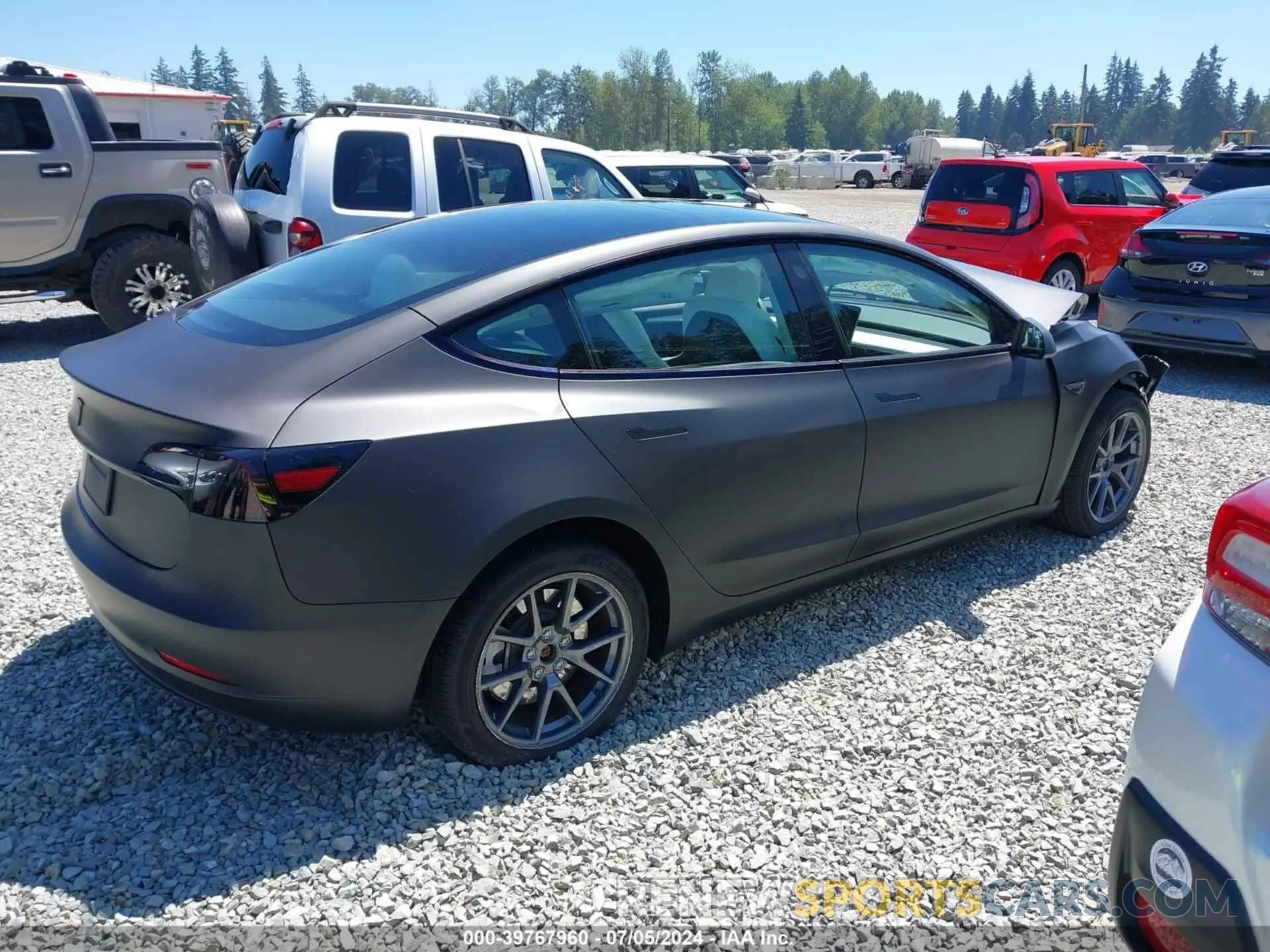 4 Photograph of a damaged car 5YJ3E1EA9PF564327 TESLA MODEL 3 2023