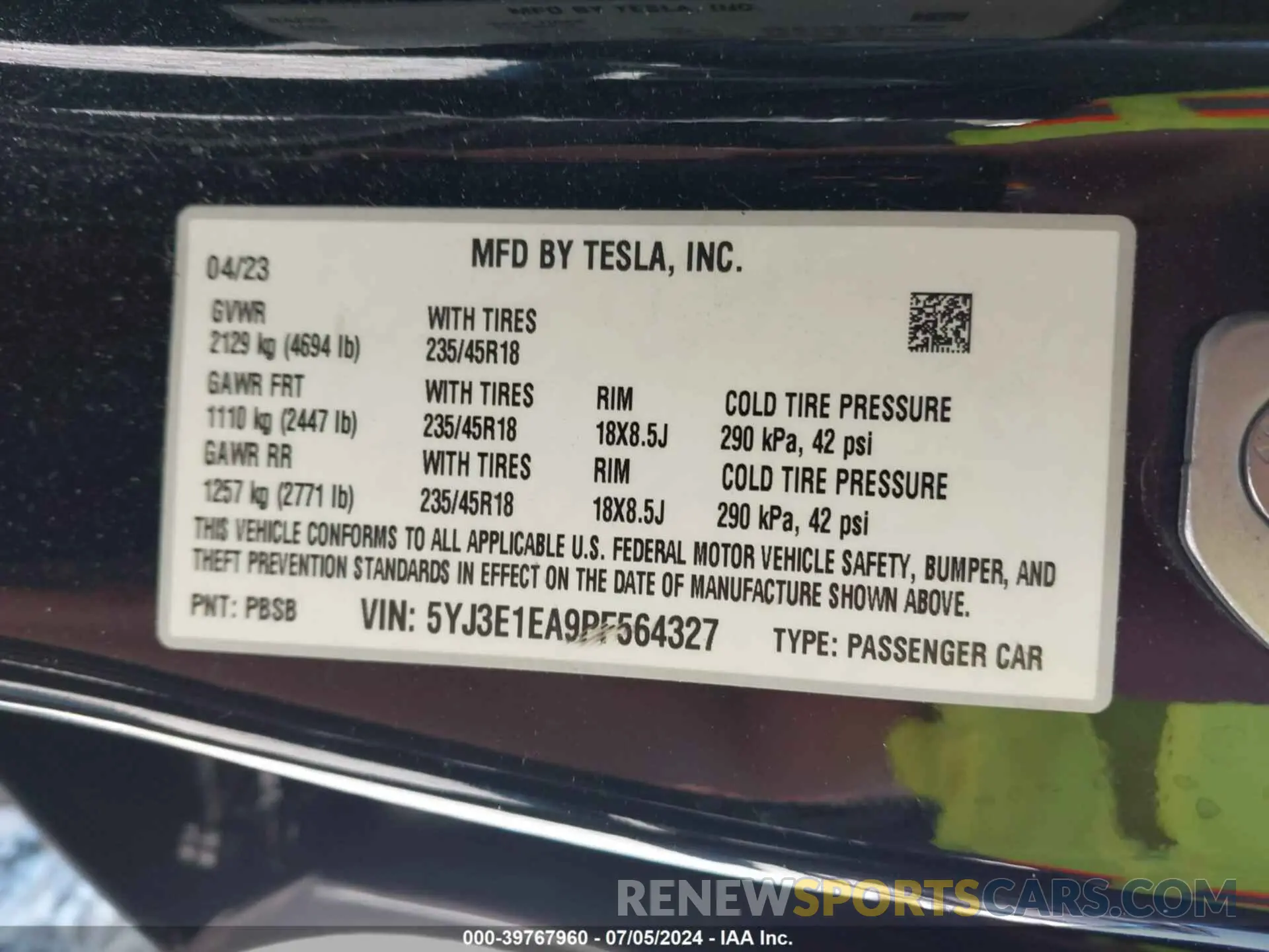 9 Photograph of a damaged car 5YJ3E1EA9PF564327 TESLA MODEL 3 2023