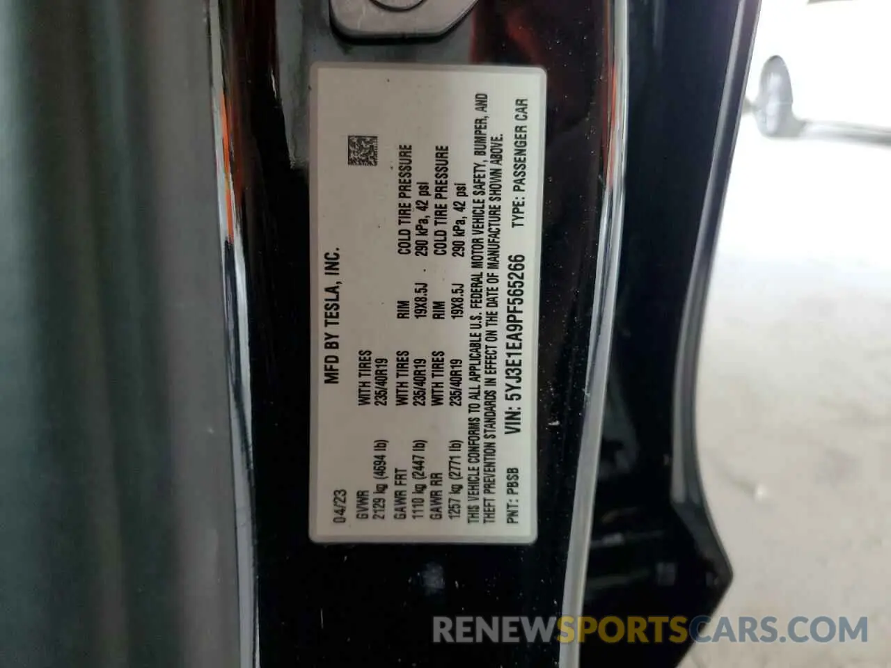 13 Photograph of a damaged car 5YJ3E1EA9PF565266 TESLA MODEL 3 2023