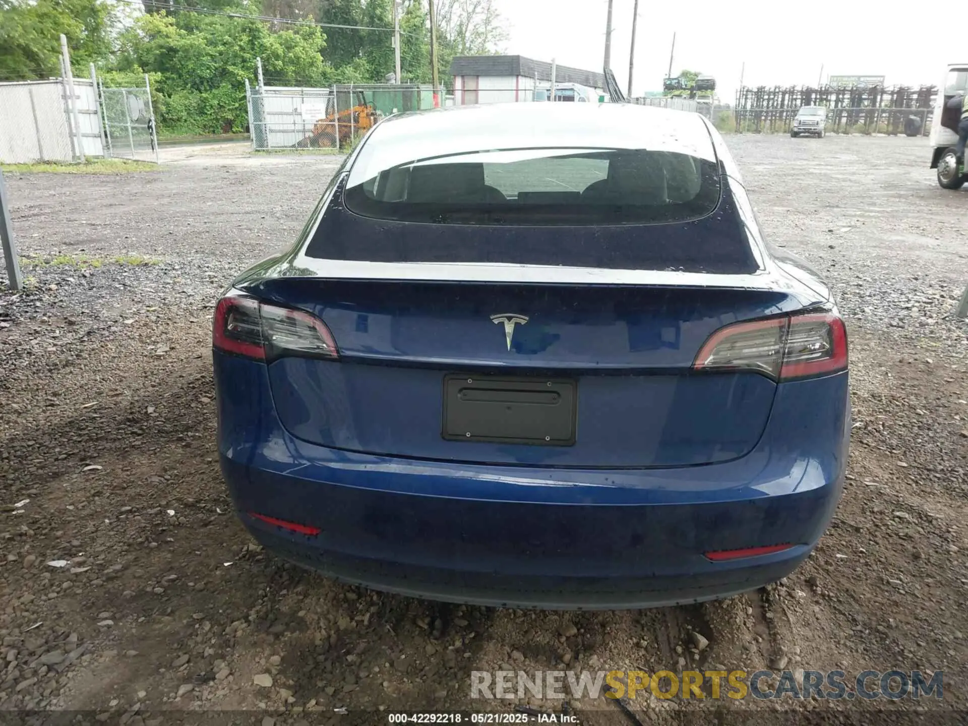 17 Photograph of a damaged car 5YJ3E1EA9PF566224 TESLA MODEL 3 2023