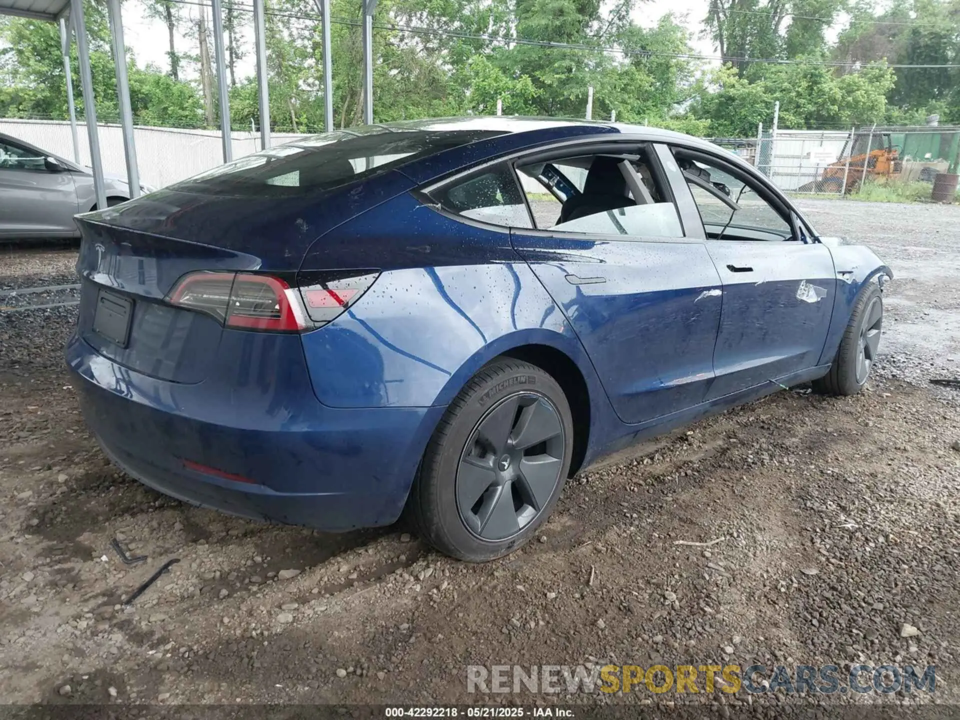 4 Photograph of a damaged car 5YJ3E1EA9PF566224 TESLA MODEL 3 2023