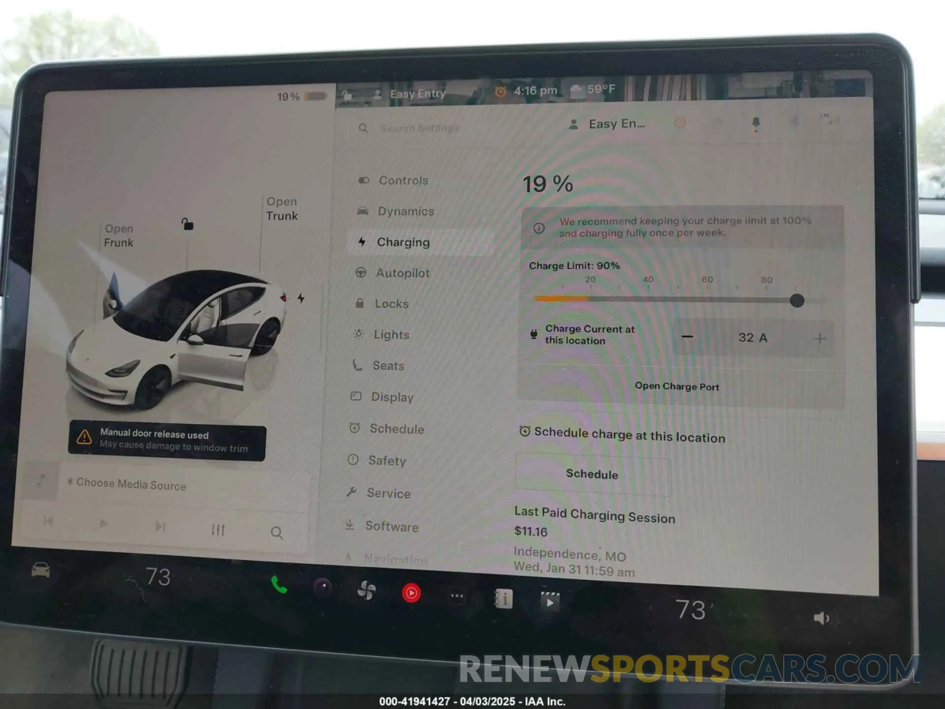 17 Photograph of a damaged car 5YJ3E1EA9PF569415 TESLA MODEL 3 2023