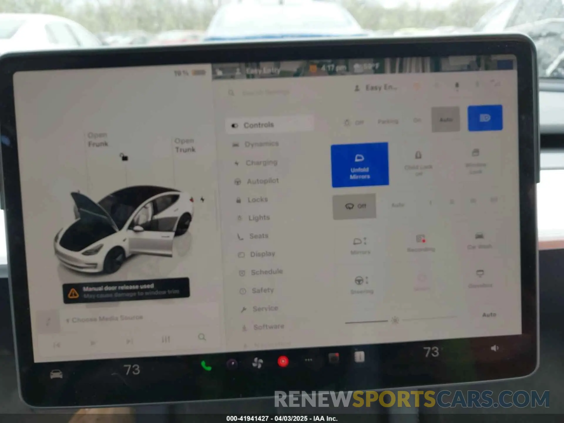 18 Photograph of a damaged car 5YJ3E1EA9PF569415 TESLA MODEL 3 2023
