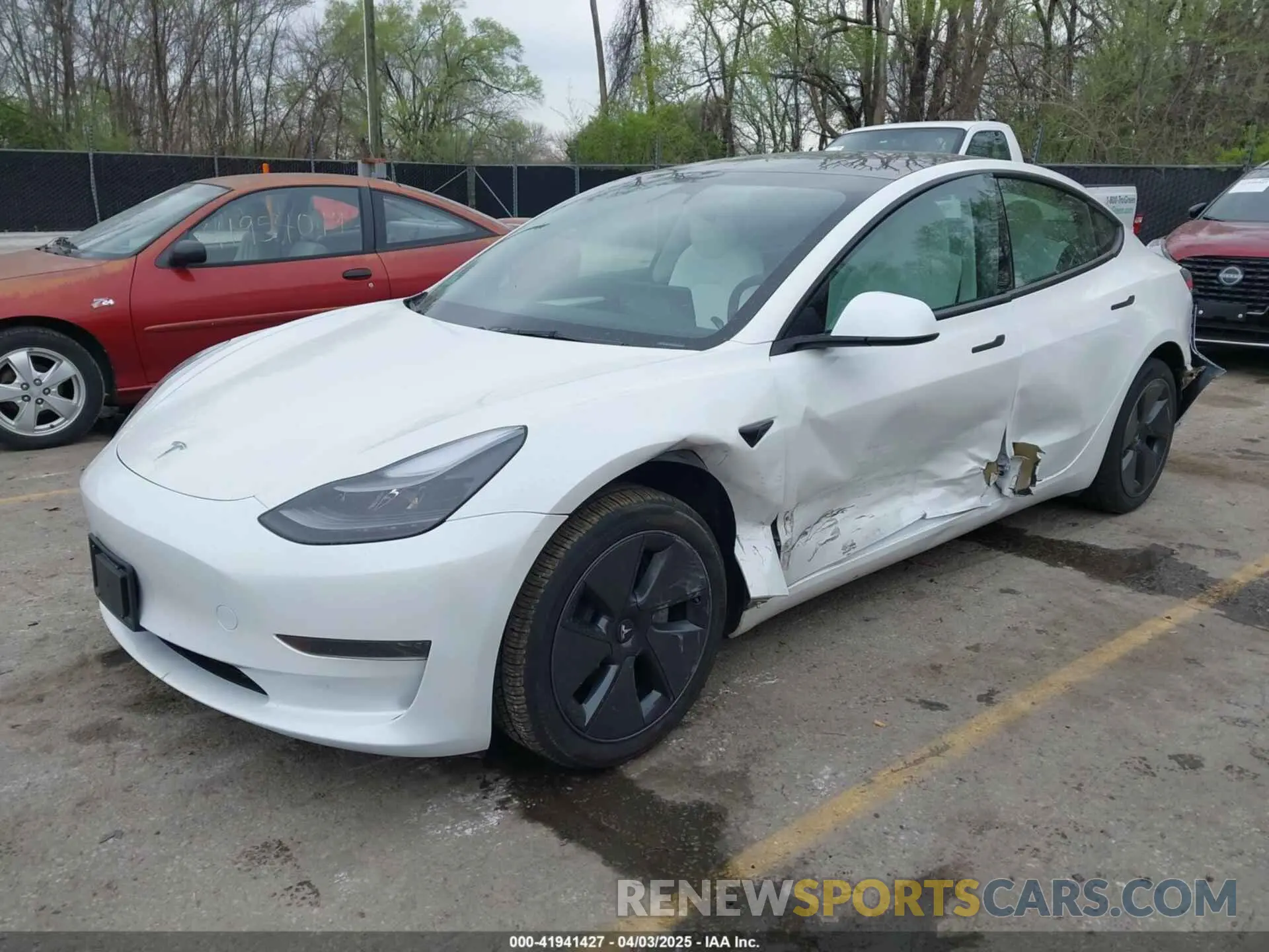 2 Photograph of a damaged car 5YJ3E1EA9PF569415 TESLA MODEL 3 2023