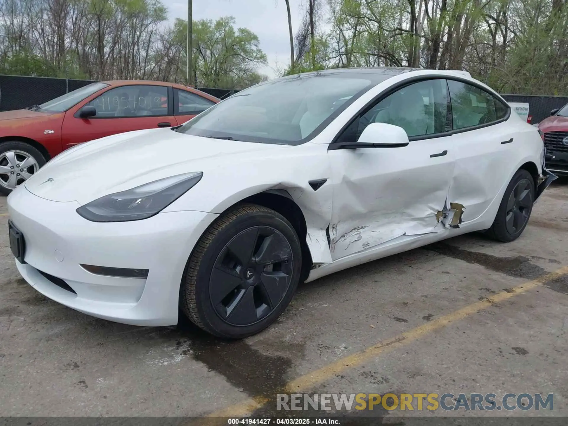 6 Photograph of a damaged car 5YJ3E1EA9PF569415 TESLA MODEL 3 2023