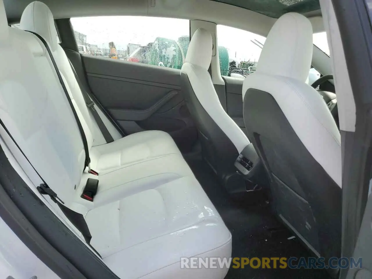 10 Photograph of a damaged car 5YJ3E1EA9PF569835 TESLA MODEL 3 2023