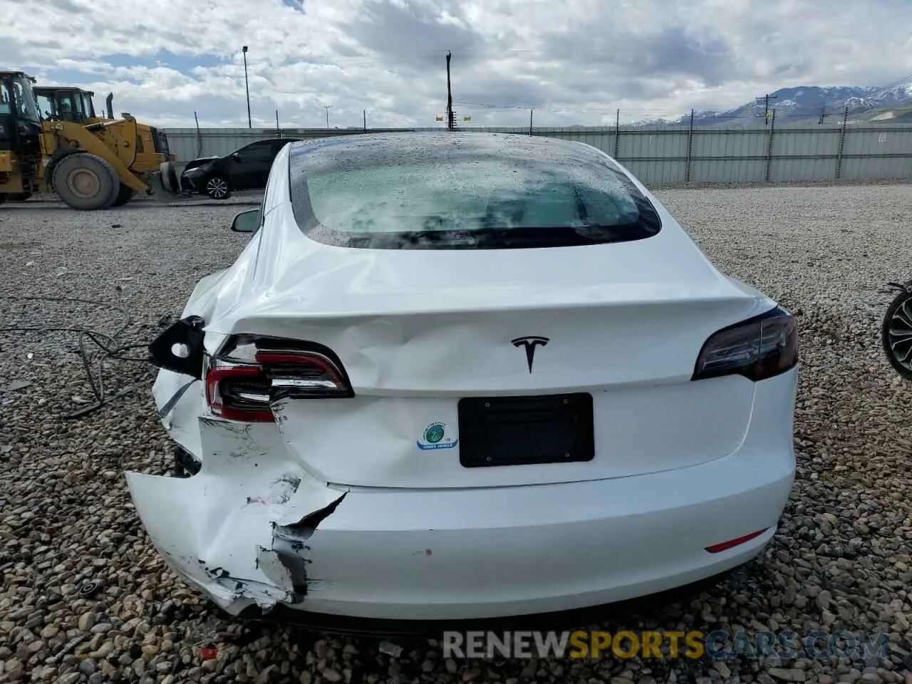6 Photograph of a damaged car 5YJ3E1EA9PF569835 TESLA MODEL 3 2023