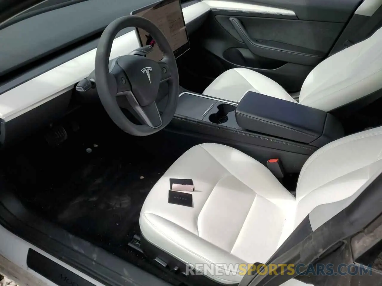 7 Photograph of a damaged car 5YJ3E1EA9PF569835 TESLA MODEL 3 2023