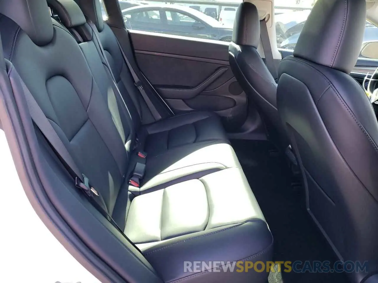 10 Photograph of a damaged car 5YJ3E1EA9PF575280 TESLA MODEL 3 2023