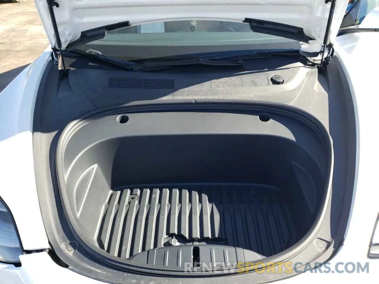 11 Photograph of a damaged car 5YJ3E1EA9PF575280 TESLA MODEL 3 2023