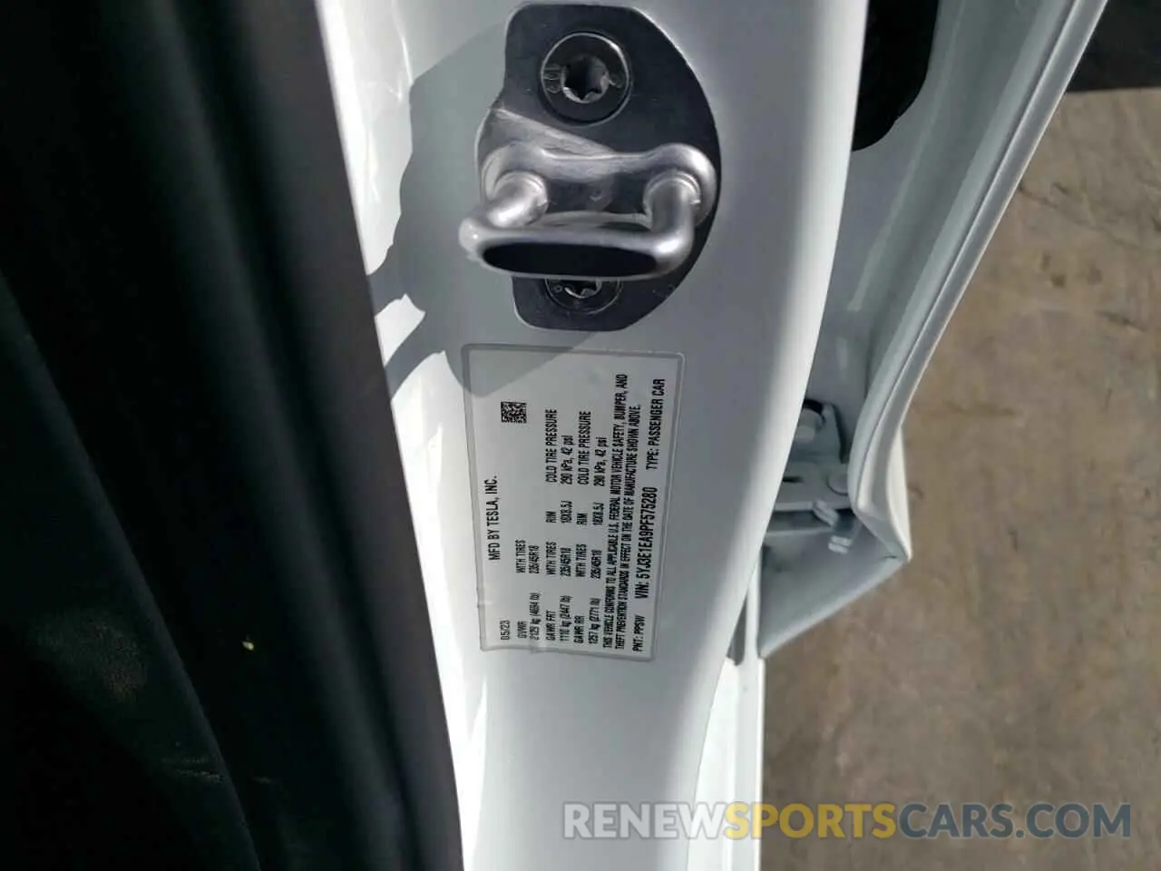 12 Photograph of a damaged car 5YJ3E1EA9PF575280 TESLA MODEL 3 2023