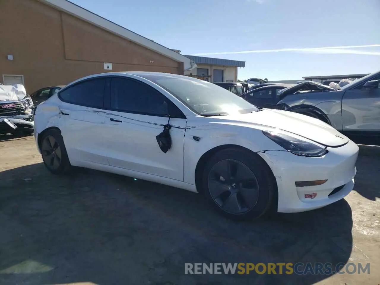 4 Photograph of a damaged car 5YJ3E1EA9PF575280 TESLA MODEL 3 2023