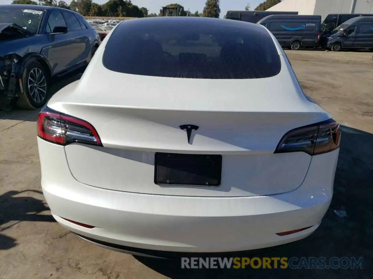 6 Photograph of a damaged car 5YJ3E1EA9PF575280 TESLA MODEL 3 2023