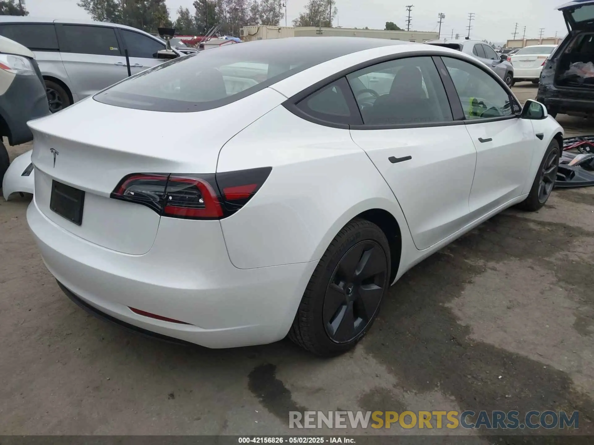 4 Photograph of a damaged car 5YJ3E1EA9PF576588 TESLA MODEL 3 2023
