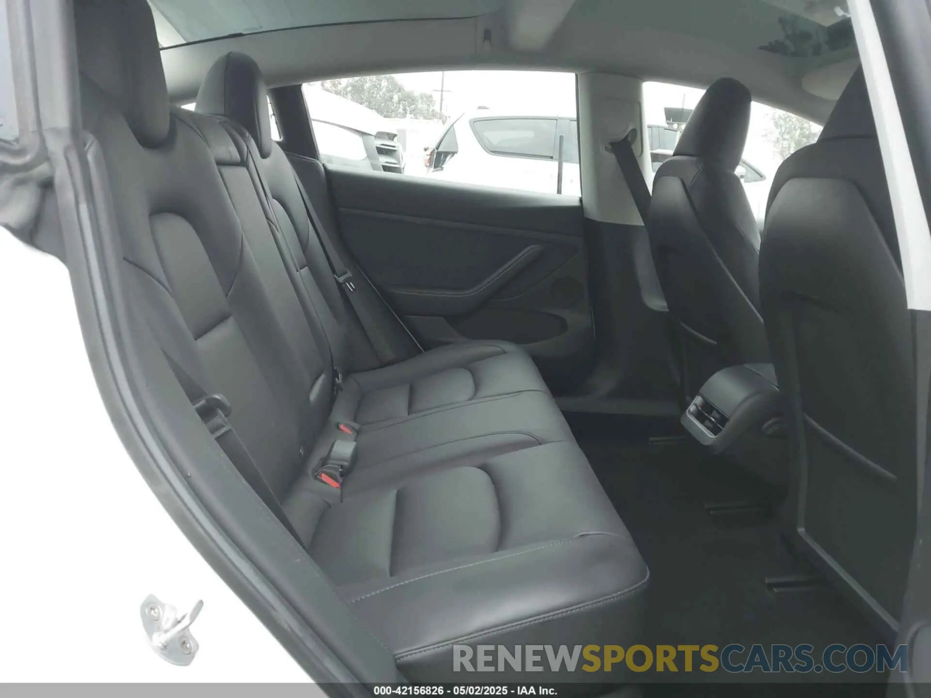 8 Photograph of a damaged car 5YJ3E1EA9PF576588 TESLA MODEL 3 2023