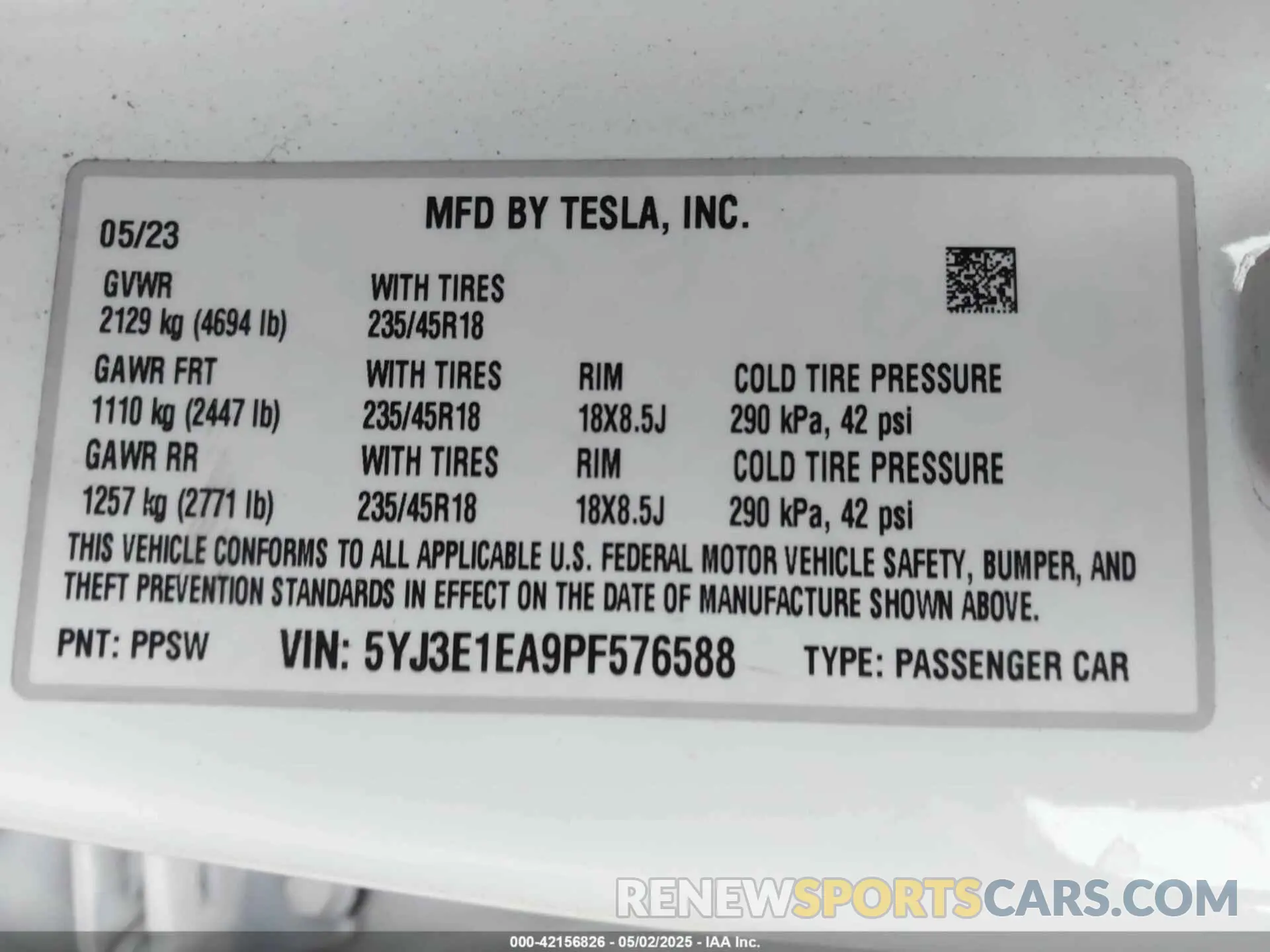 9 Photograph of a damaged car 5YJ3E1EA9PF576588 TESLA MODEL 3 2023