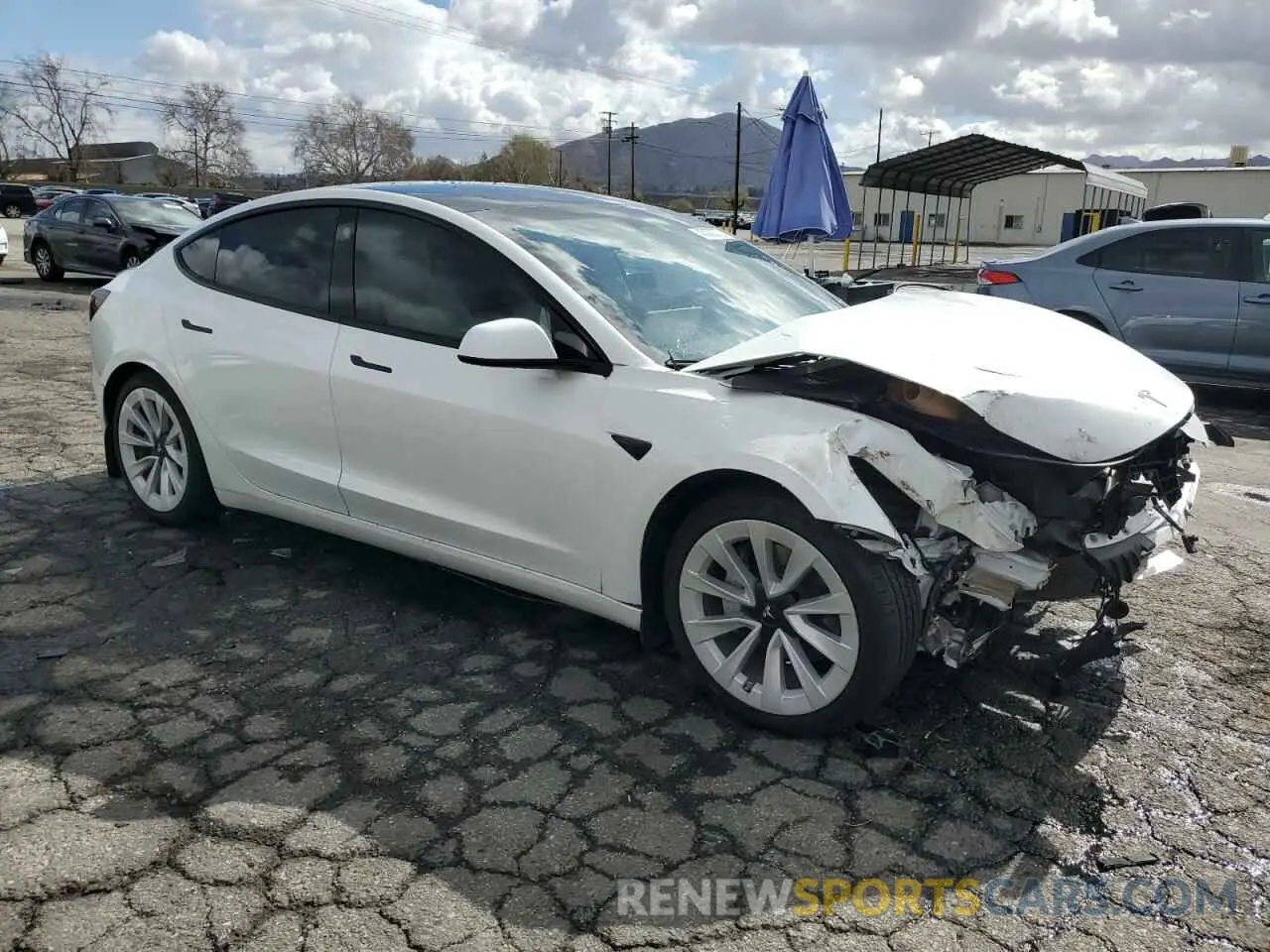 4 Photograph of a damaged car 5YJ3E1EA9PF582536 TESLA MODEL 3 2023